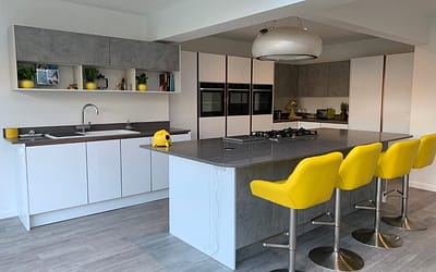 img0325 w2000 Kesseler Vanquish in White Gloss