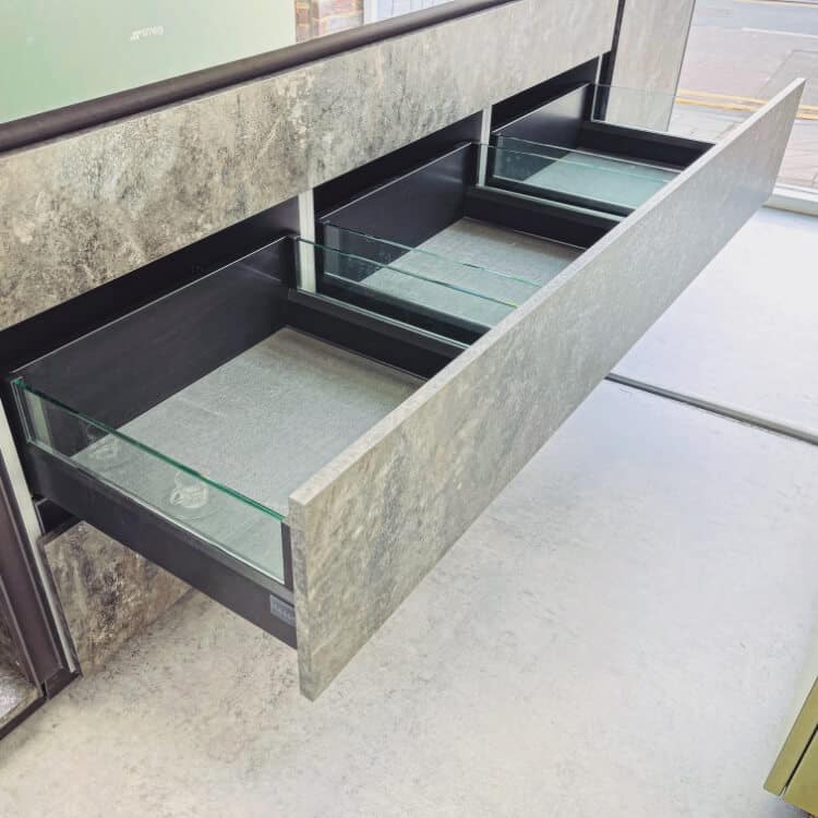 drawers kitchen drawers